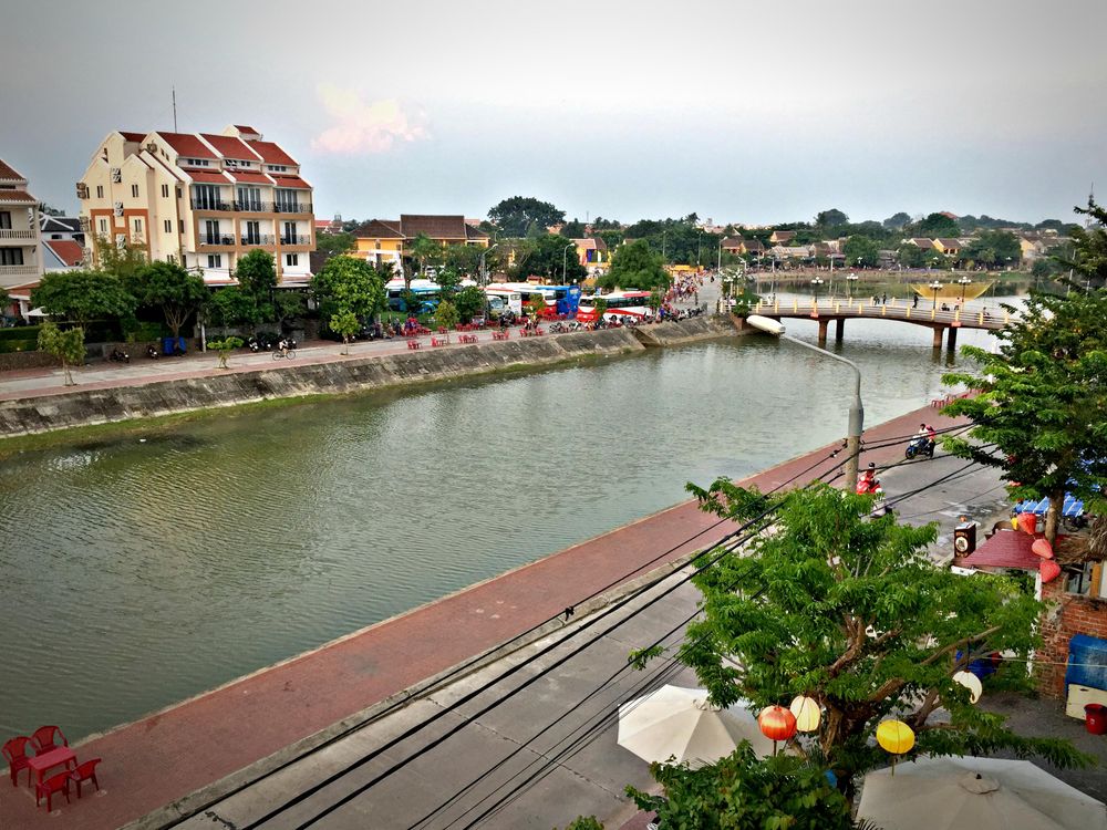 trekking in vietnam